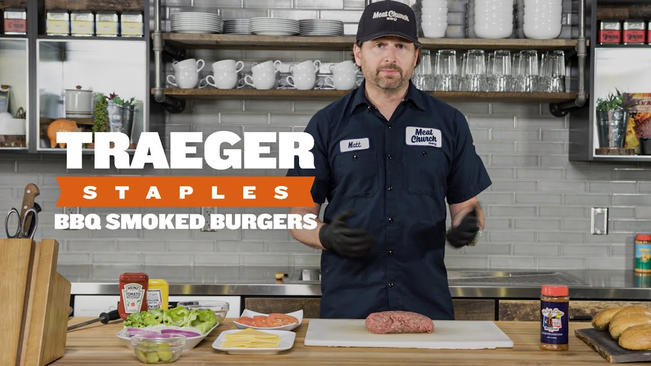 Как готовить бургеры на гриле с Мэттом Питтманом из Meat Church BBQ | Traeger Staples