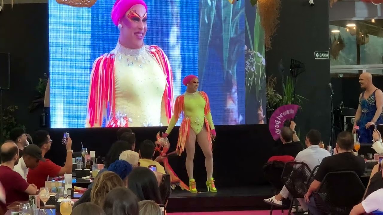 Leona Top Flúor - Drag Brunch Brasil 25/01/2024