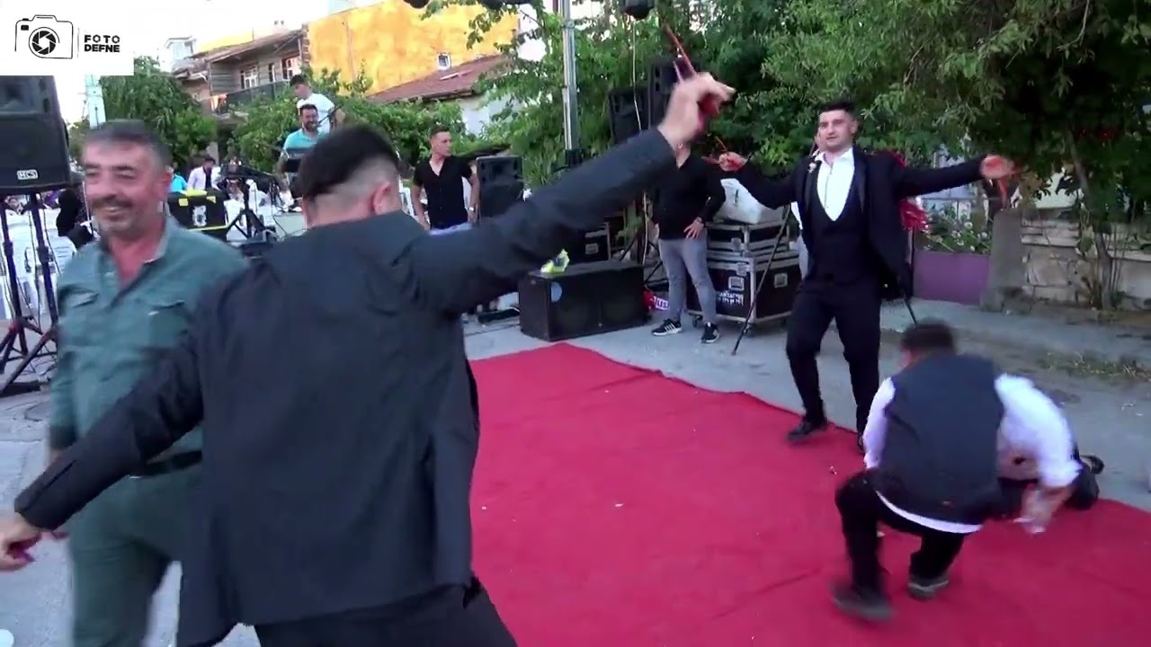 Damat ve babasından çiftetelli Show 🎉 Süper oyun (OFFİCİAL VİDEO)