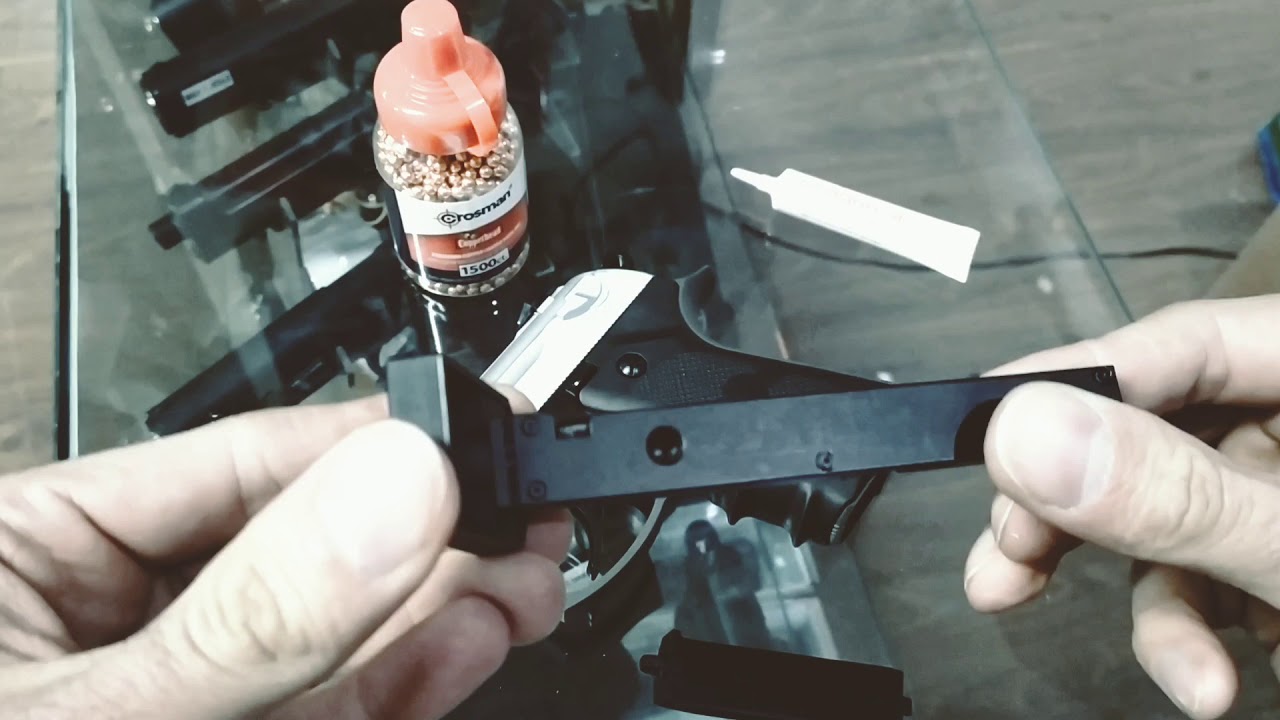 Pistola CROSMAN MAKO