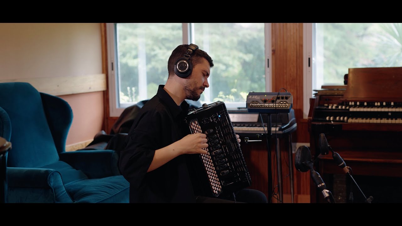 Autumn Leaves - João Barradas Trio | 