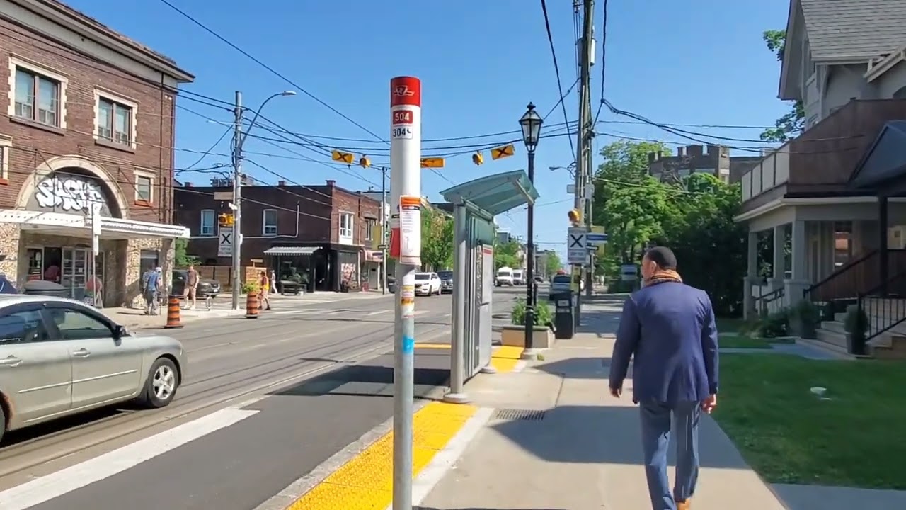 what is happening? Walking through Roncesvalles Avenue | life is Amazing 👏 Toronto Ontario &hearts;️