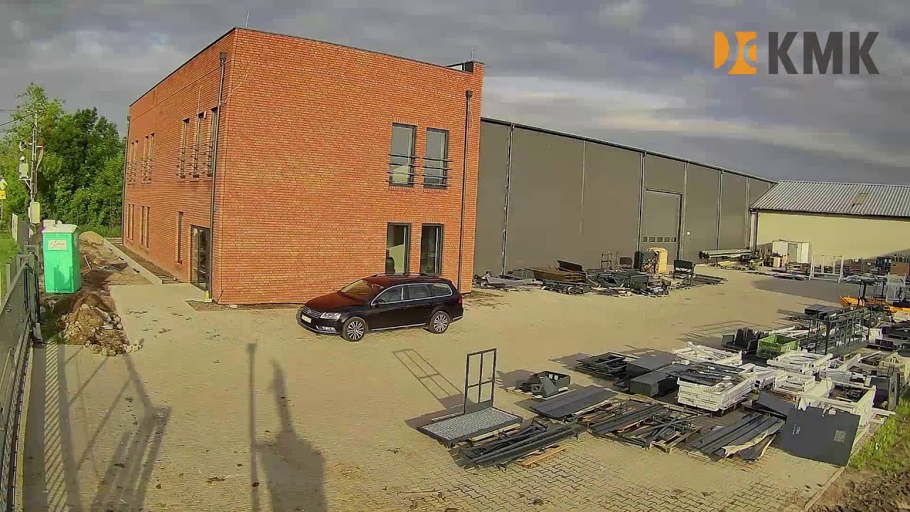 Timelapse z budowy nowego biura i hali