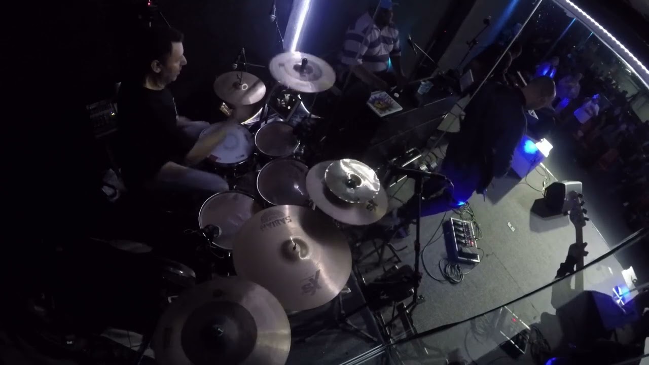 N&Atilde;O PARE (cover) dicateclas