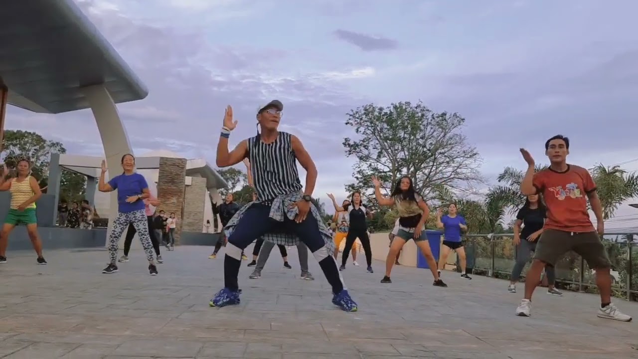 Danza Kuduro-Don Omar ft.Lucenzo (DFM remix)