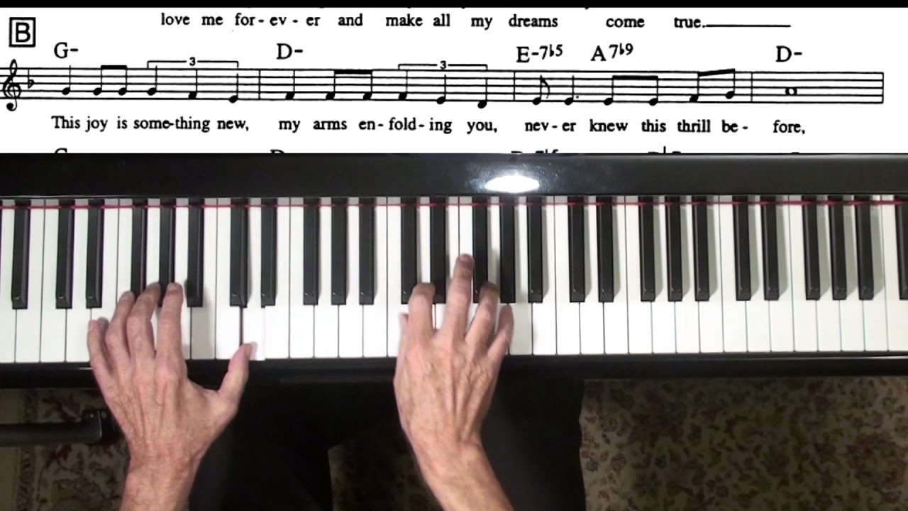 besame mucho on piano