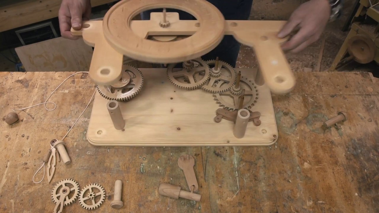 BAF VJ Projekt | Wie eine Holzuhr entsteht