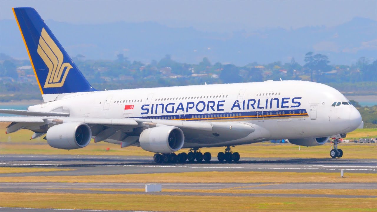 11 CLOSE UP LANDINGS & TAKEOFFS | 747 A380 787 777 A330 | Auckland Airport Plane Spotting [4K]