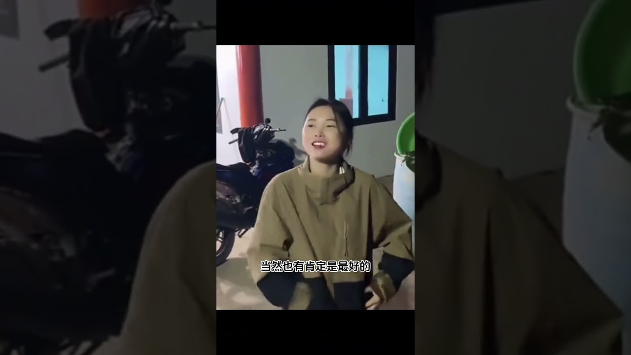 小潘小秋为了生活来越南打拚，小秋这几天呕吐了是不是怀上二胎了？弟妹还想生二个孩子当光荣妈妈。