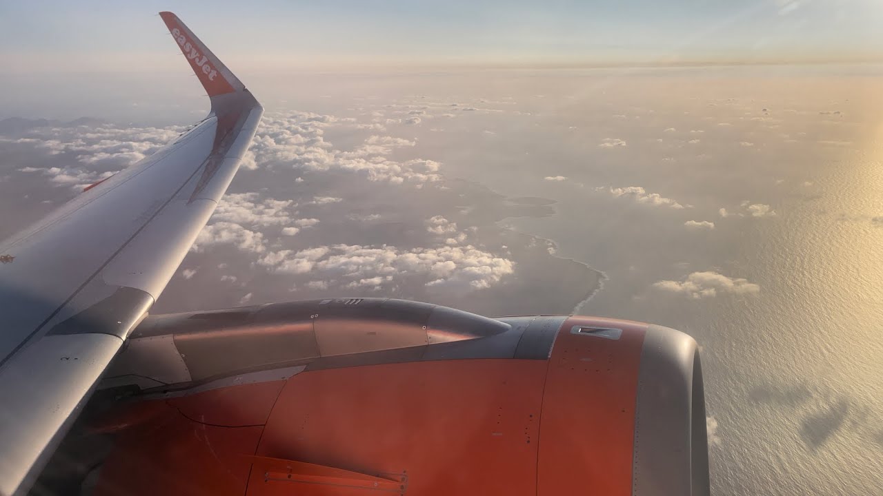 easyJet Airbus A320neo Takeoff Lanzarote Arrecife