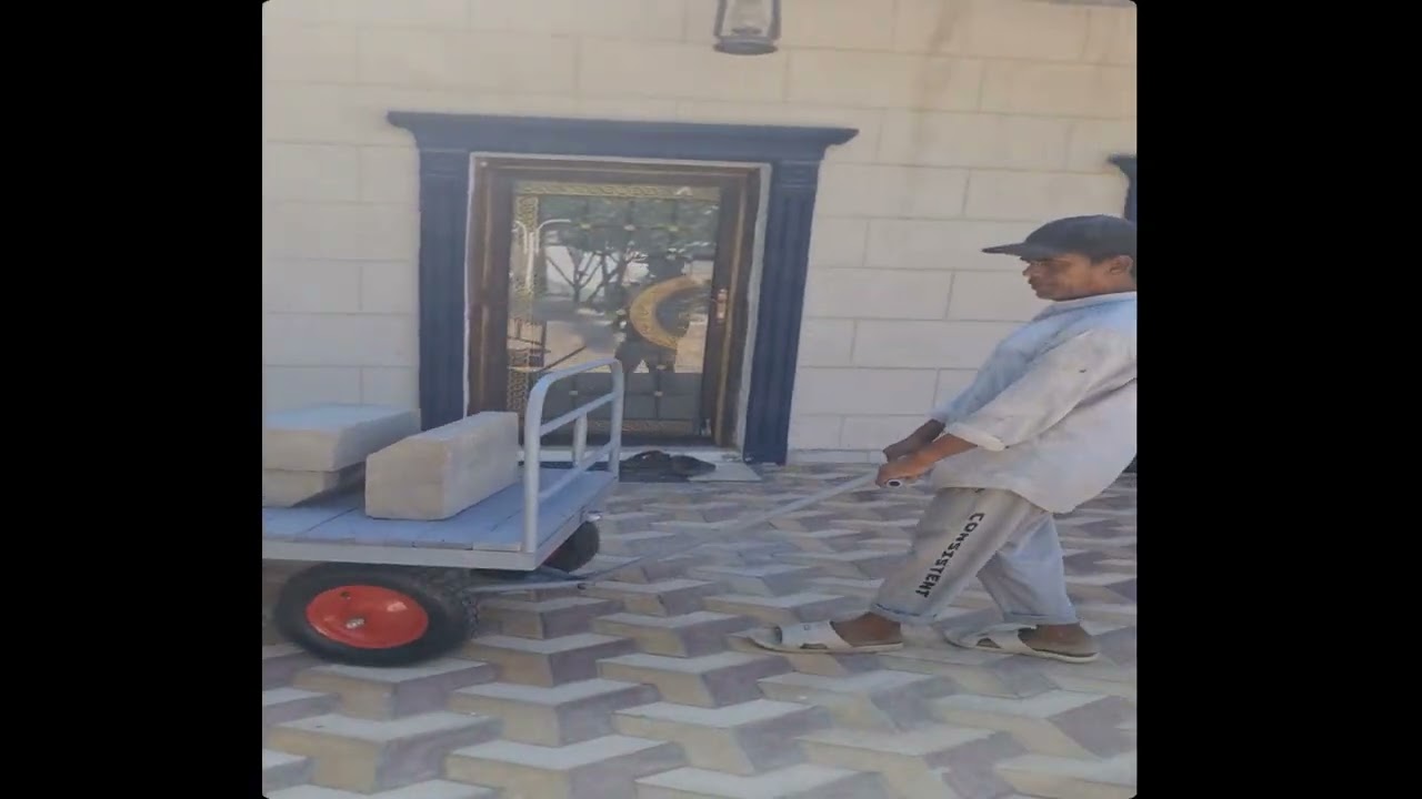 عربة نقل ثقيل تحمل الى ٥٠٠كيلو غرام