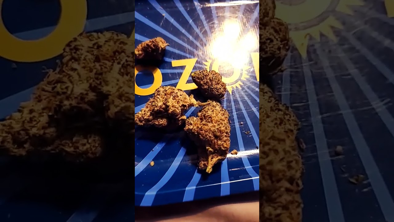 LA KUSH CAKE by CRESCO. I wish there was smellavision! Super gassy!