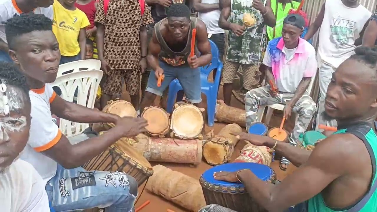 LA PRESTATION DE TAILLE DES PETITS DANSEURS DE GUEFRA. A TAHÏRAGHUÉ