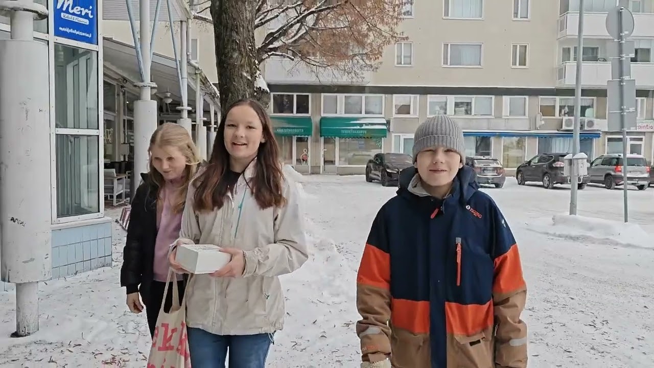 Tiimi 5 Ylläteetään Auttajat