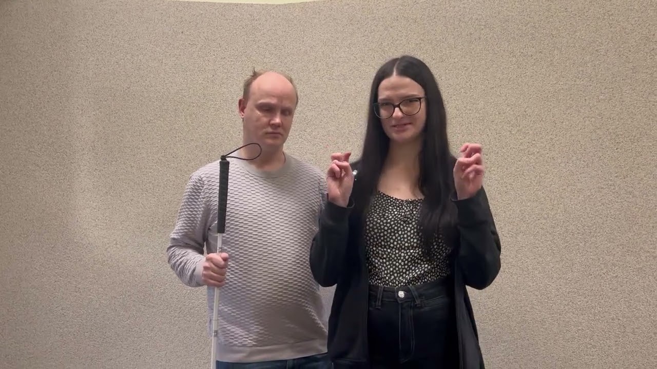 Jak pomóc osobie niewidomej? Przewodnik dla widzących ❗