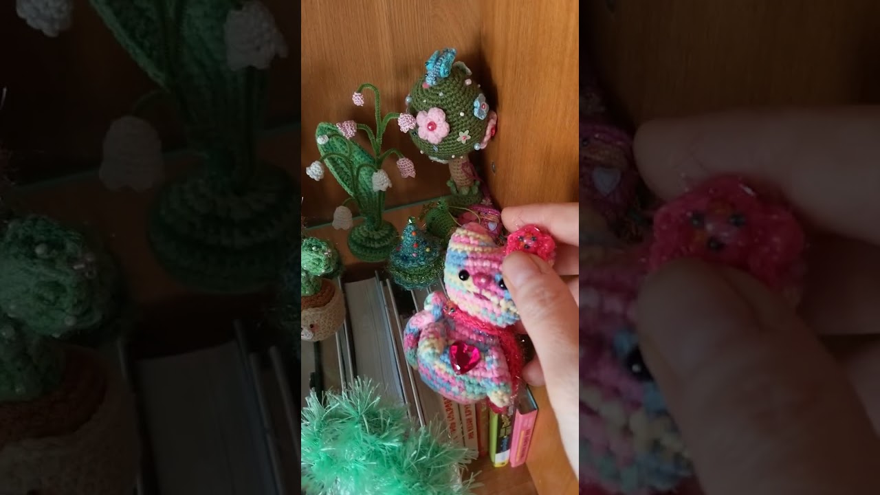 Полочки с вязаными игрушками🧜‍♀️