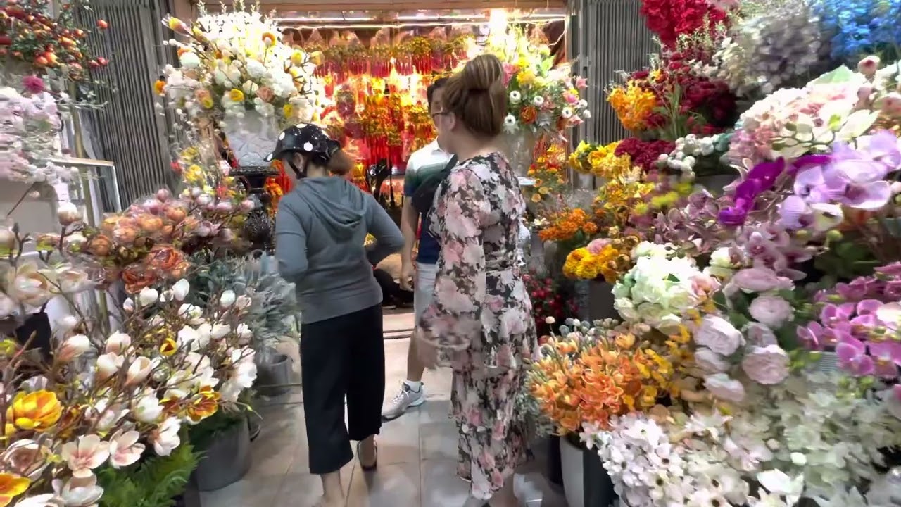 Dạo 1 v&ograve;ng shop hoa lụa tại s&agrave;i g&ograve;n