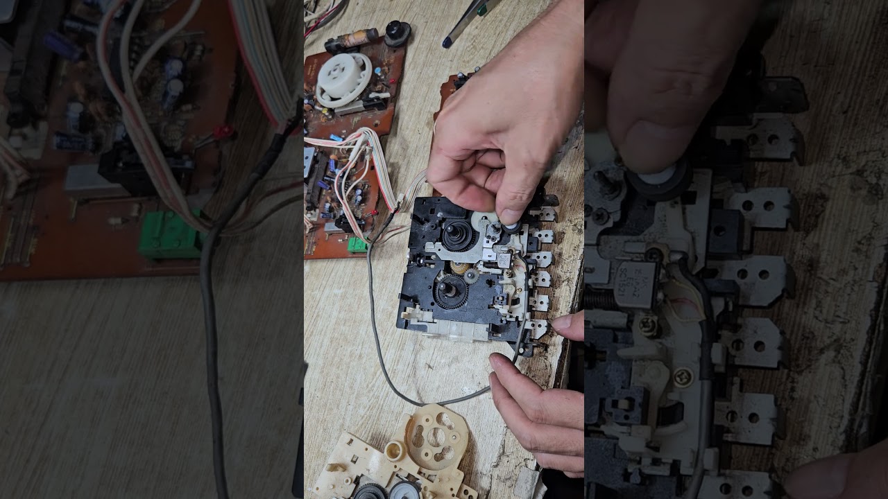 Repair the cassette mechanism #cassetteplayer