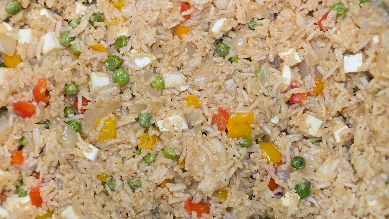 Restaurant Style Paneer Fried Rice 🍚 | Indo-Chinese Paneer Fried Rice Recipe @LetsGetCookinWithASHQ 