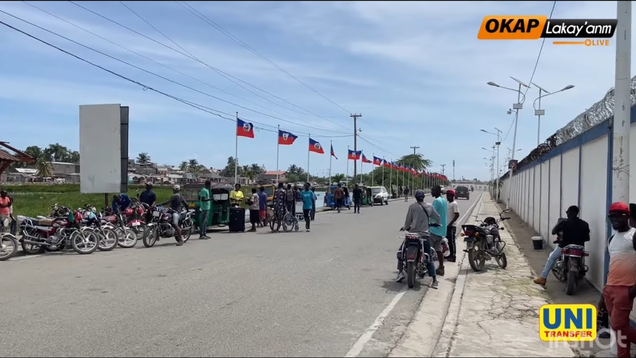 Boulva soti Airport  OKAP la pwal bel siyo METE drapo nan mitan vin gade