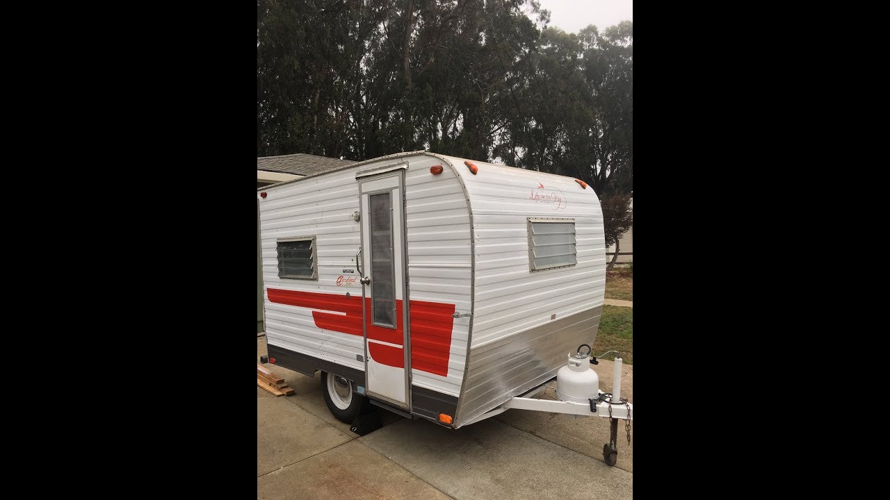 1970 Cardinal Deluxe Travel Trailer