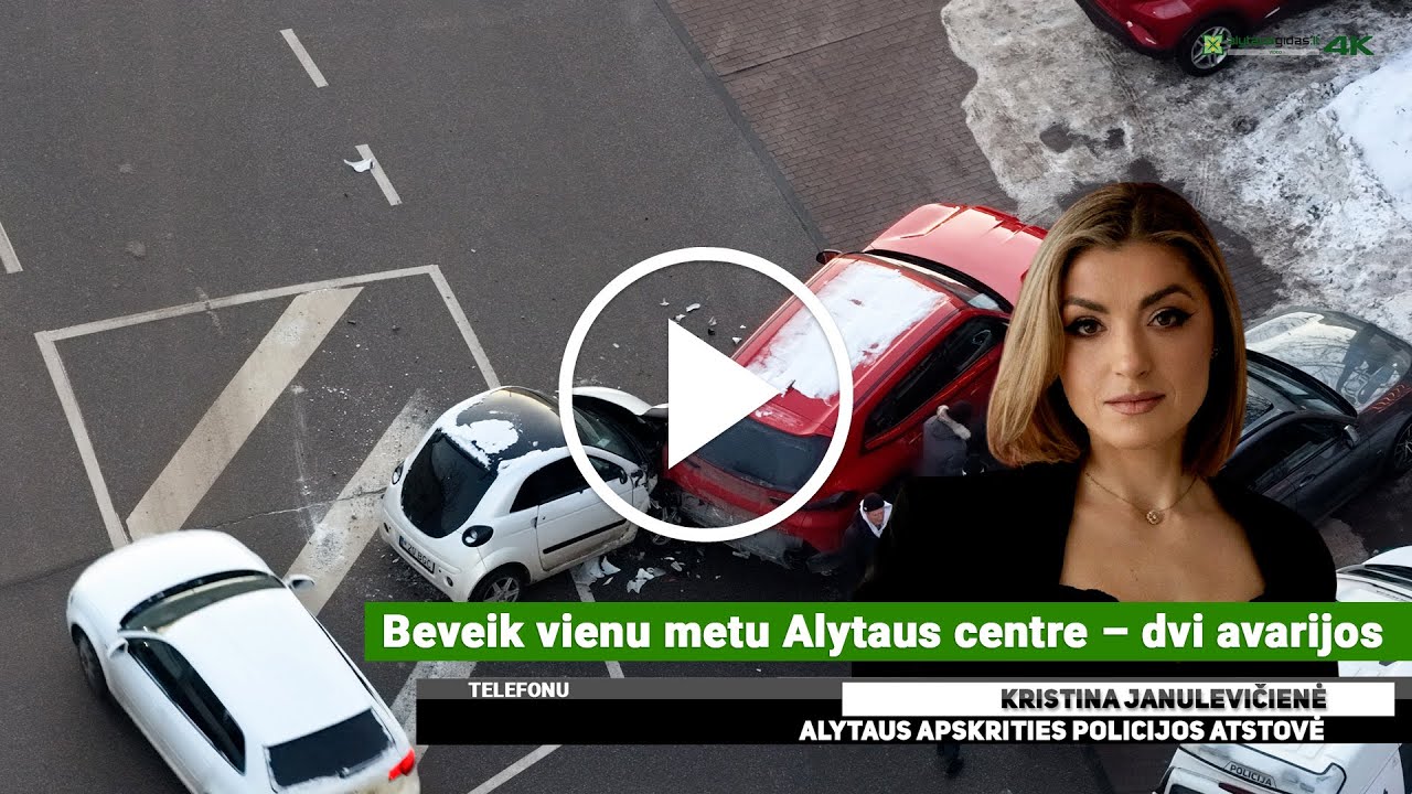 Alytaus centre – girtas vairuotojas rėžėsi į atitvarus, BMW pateko į avariją