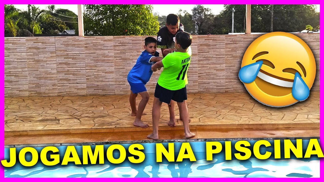 JOGAMOS O ARTHUR NA PISCINA *ELE NÃO GOSTOU NADA*