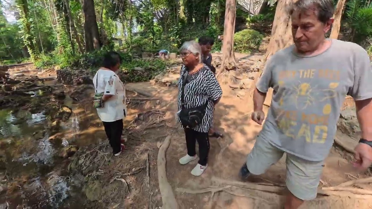 Muak Lek waterfall