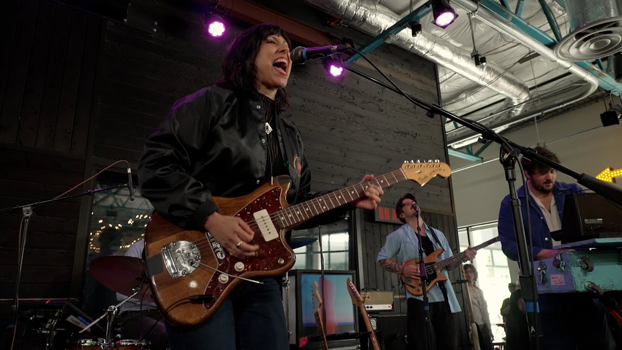 Deep Sea Diver - Billboard Heart (Live on KEXP)