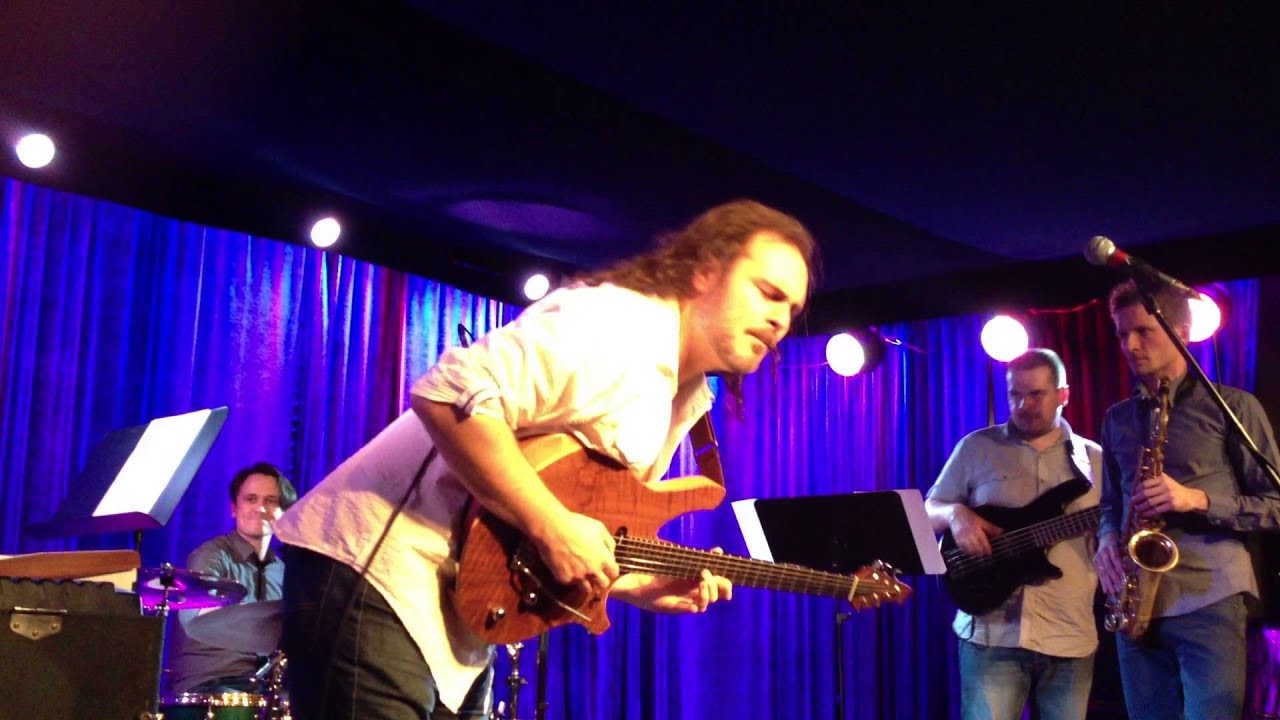 Alex Hutchings playing "Proto Cosmos"(live in Moscow 03.20.2014).