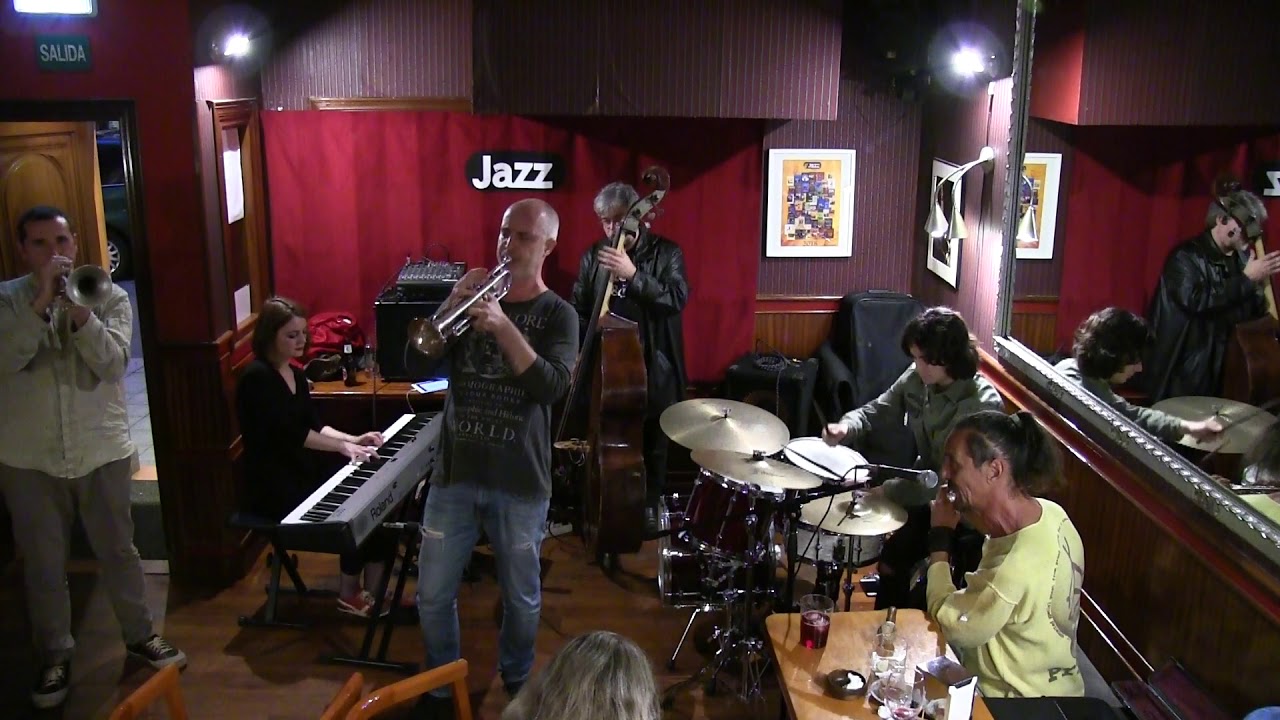 Jazz Caf&eacute; Gij&oacute;n. Meidinerz Tr&iacute;o. Jam Session