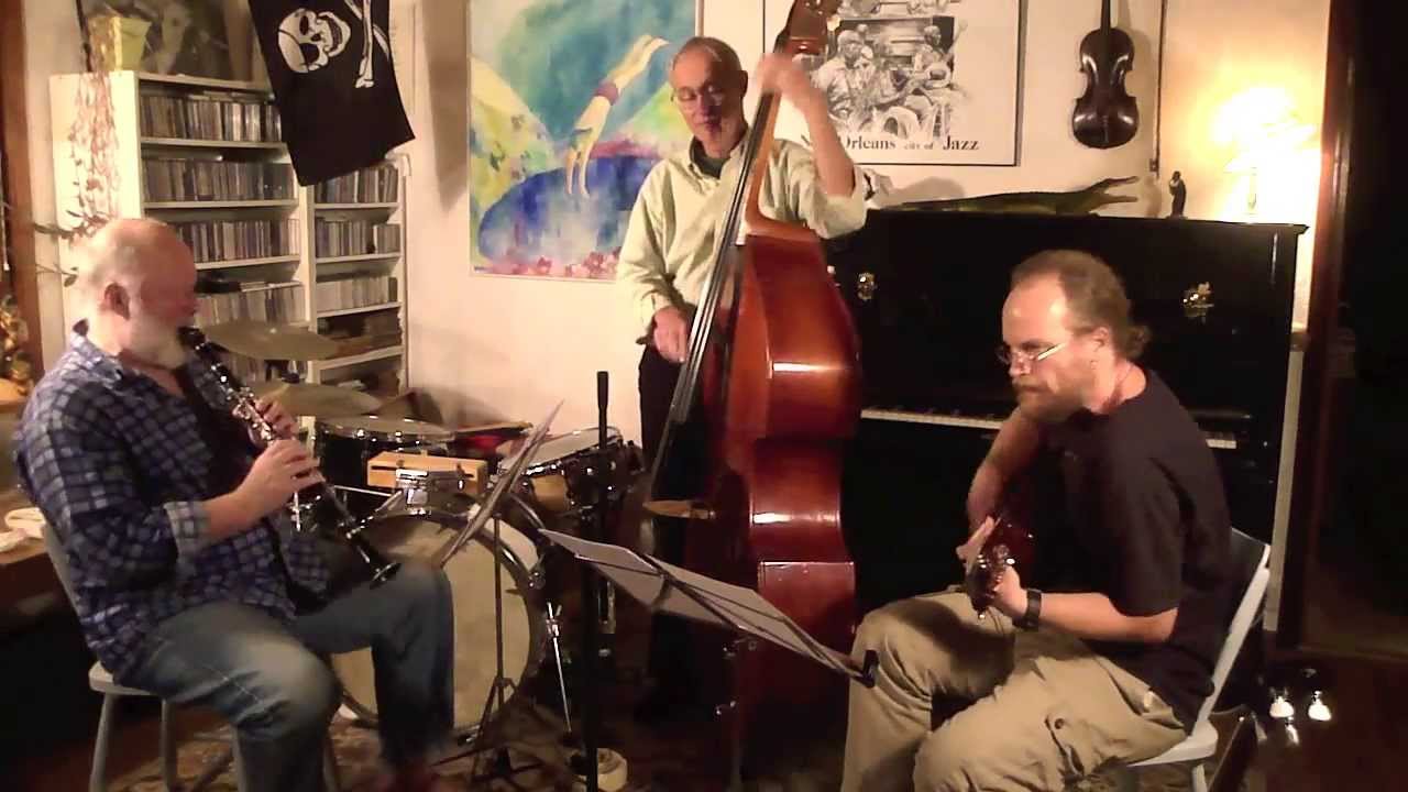 The old spinning wheel - Jazz Pirates