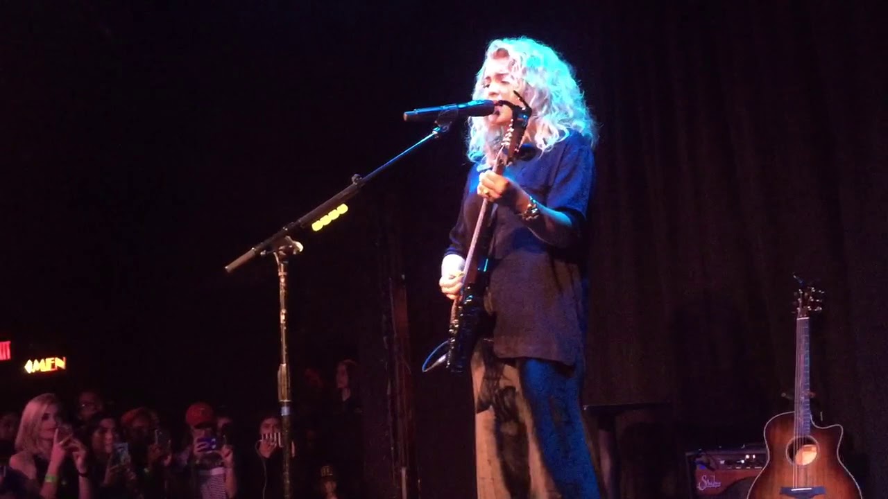 Tori Kelly - Language (The Roxy)