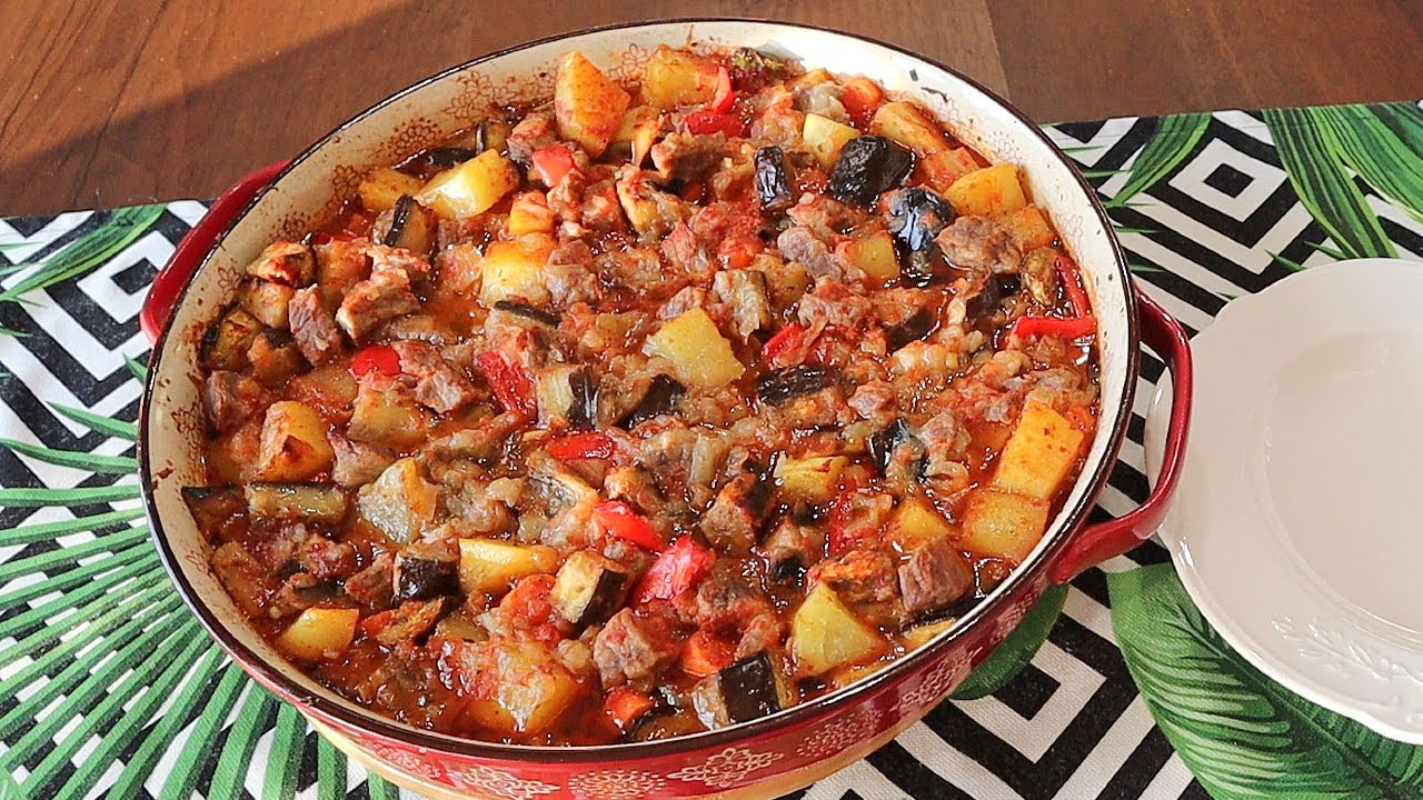 Tave turli me mish vici. Recete e shpejt per iftar. Turli me mish viçi ne furre.
