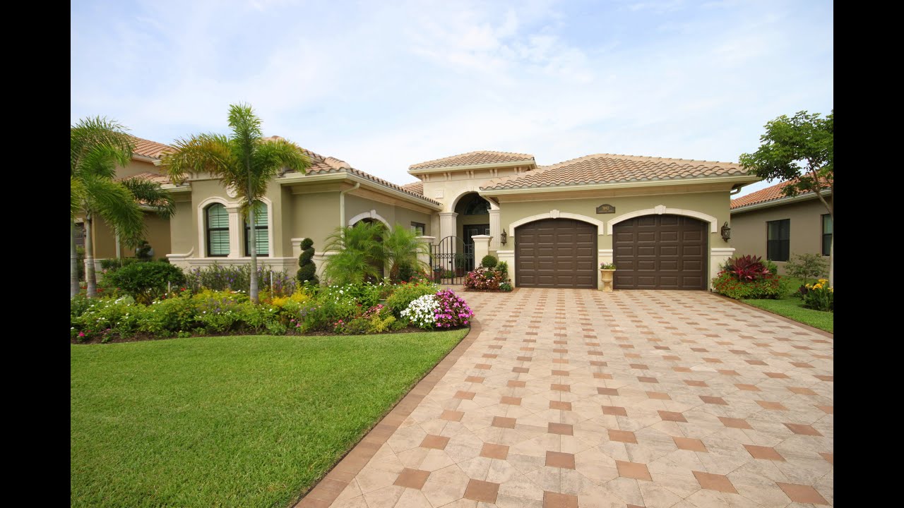 3893 Gibralter Dr NAPLES, FL, 34119 by: Team Michael Burke
