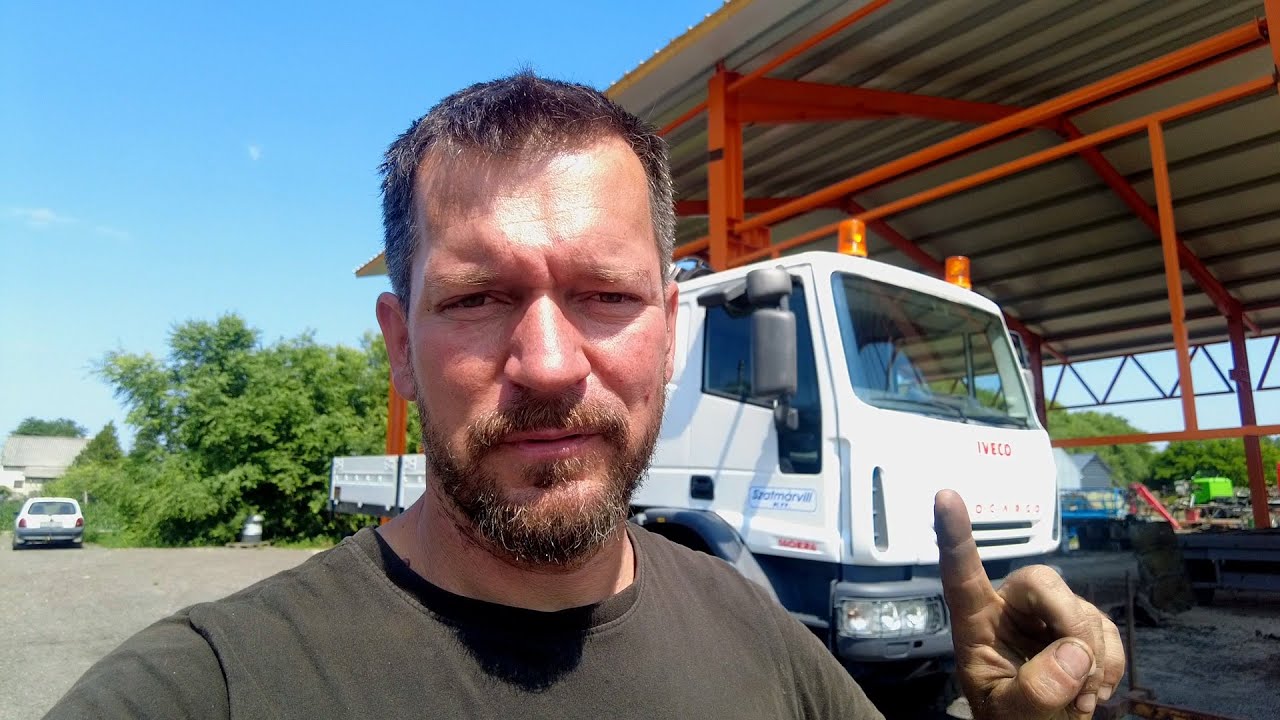 IVECO EUROCARGO 4x4 átalakítása + FASSI daru kanál-rotátor körök kiépítése