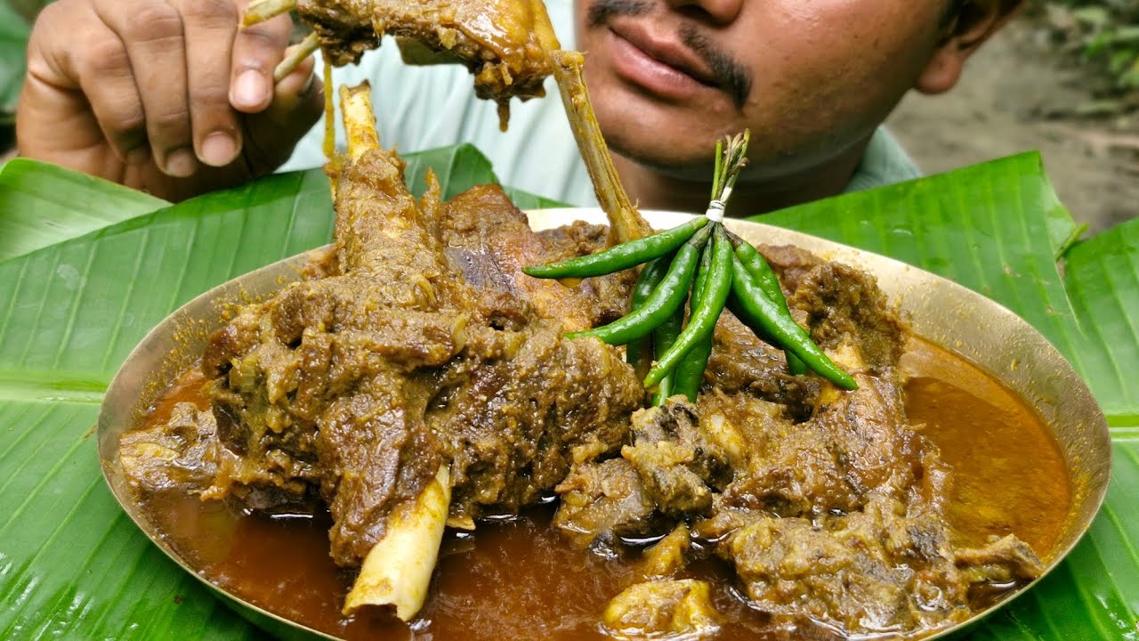 EATING MUTTON LEG PIECES GREEN CHILLI