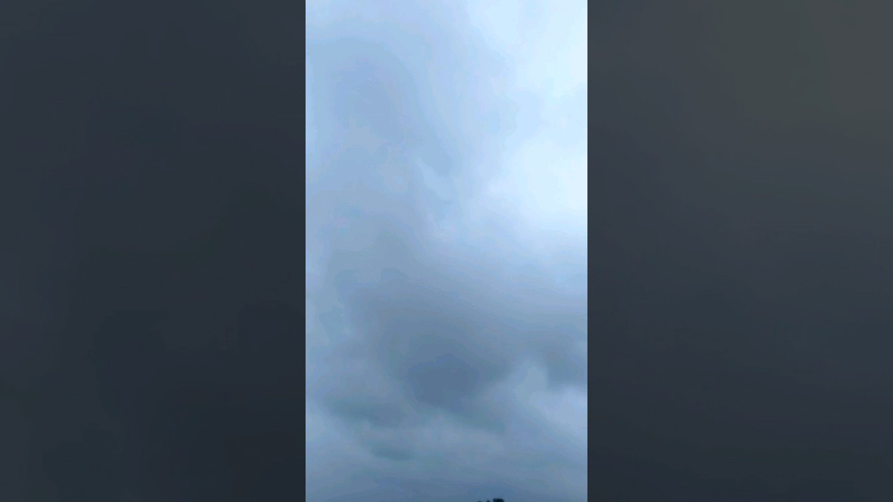 main rahun ya na rahu🌧️🌦️#ytshortsvideo #trendingshorts #barishstatus