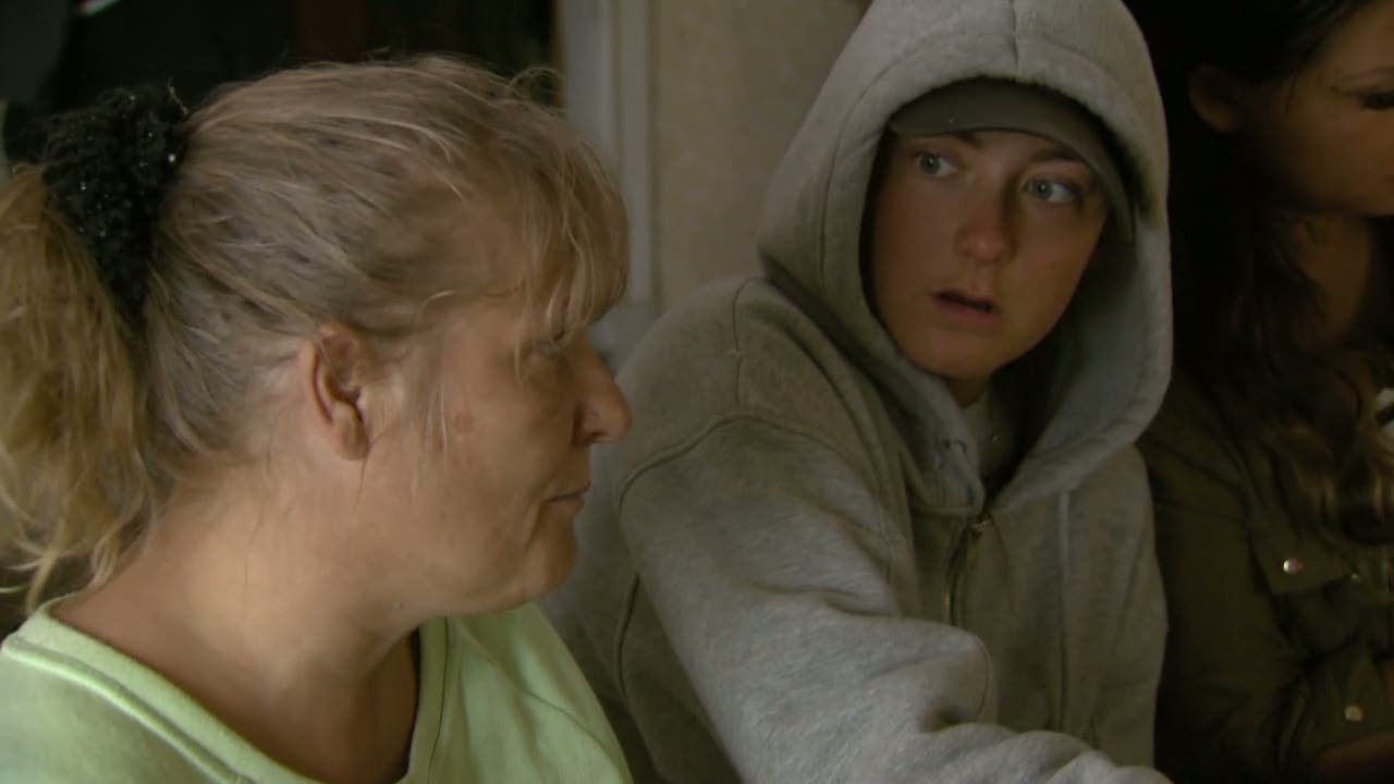 Stina Johansson har fått nog och exploderar - Farmen (TV4)