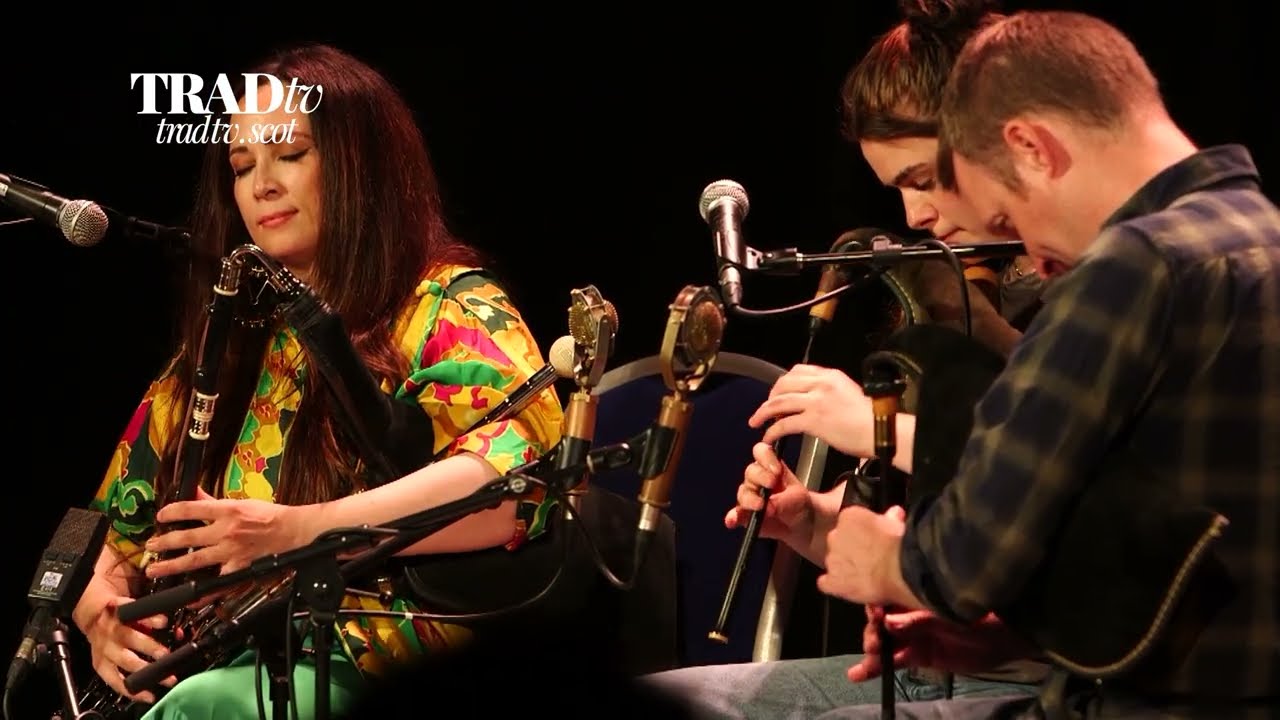 'inB' (Fin Moore / Brighde Chaimbeul / Tiarnàn O’Duinnchinn / Louise Mulcahy) Live Performance: pt1