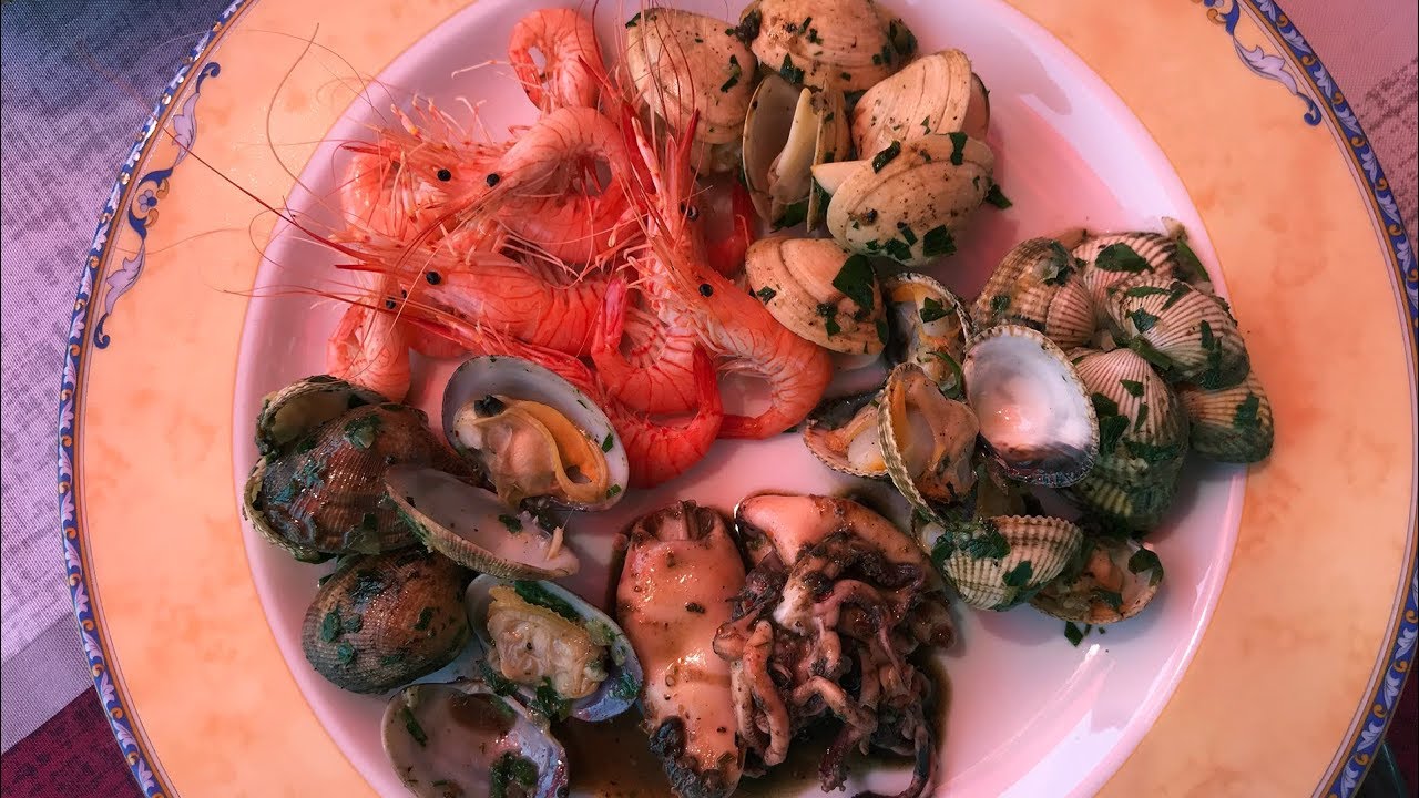 Coquillages en tapas à la plancha