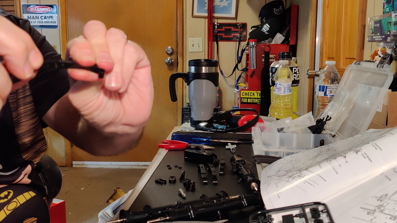 Building the Hercules Hobbies flatbed trailer...and rambling