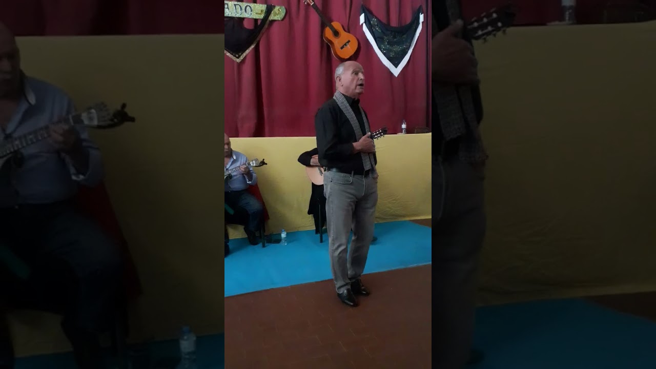 Carlos Alves Fado Feira da Ladra Letra de Carlos Conde Música de Raul Pereira
