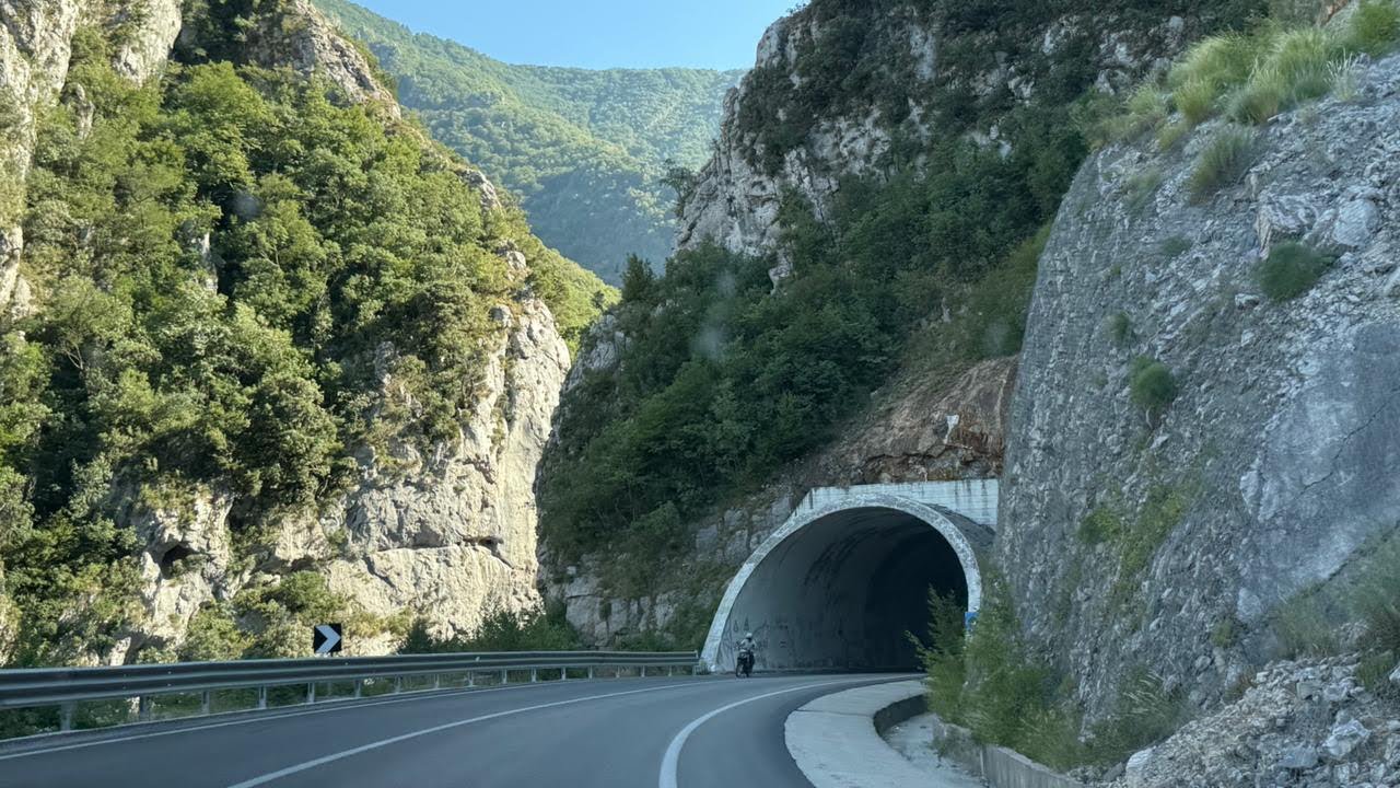 Rruga e Abrit nga Peshkopia në Tiranë | Albania 4k 2025 🇦🇱