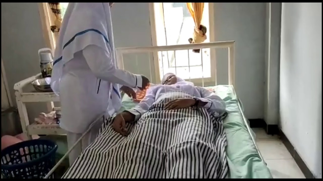 Tindakan Memandikan Pasien || Kebidanan