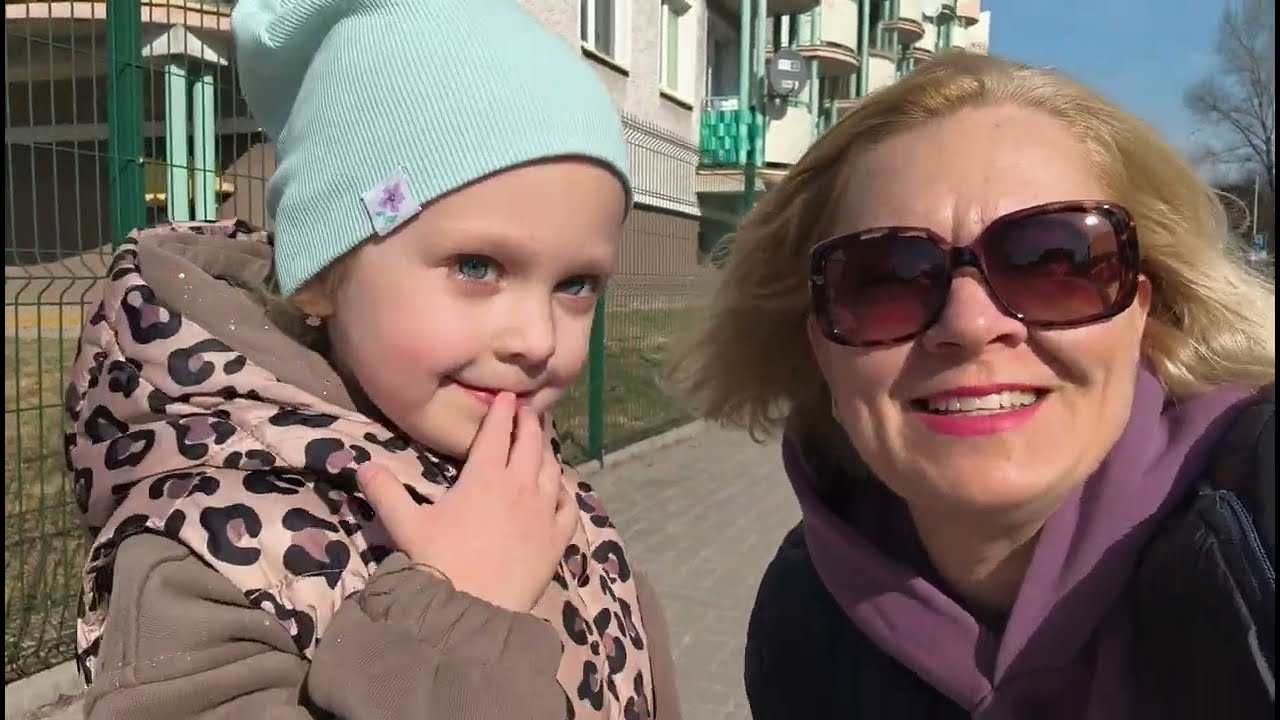 Гуляем со Стешей)