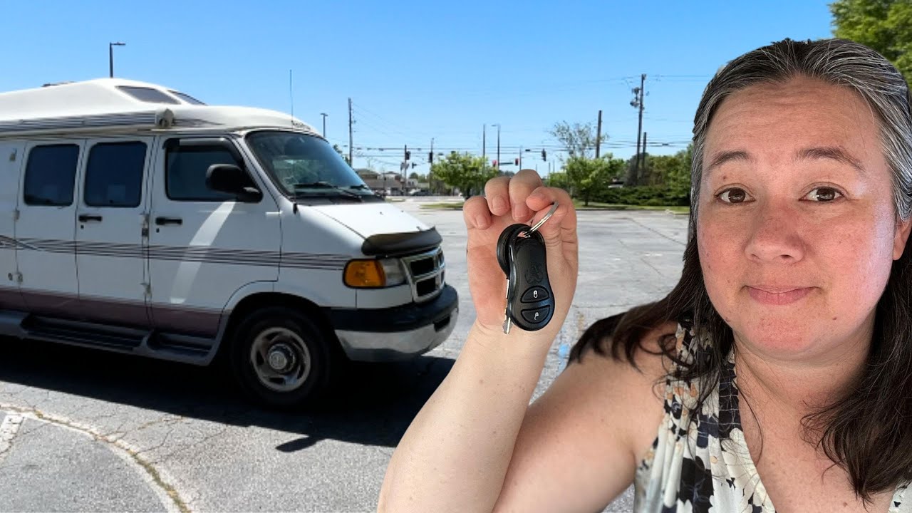Van life 101 - A beginner&rsquo;s guide to living in a van - tips on how I stayed safe