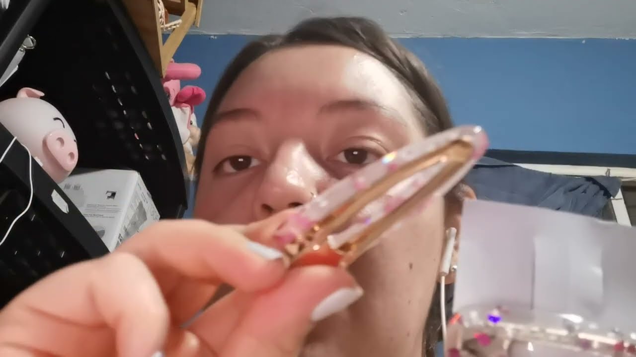 asmr te maquillo suavemente 😊✨❤️