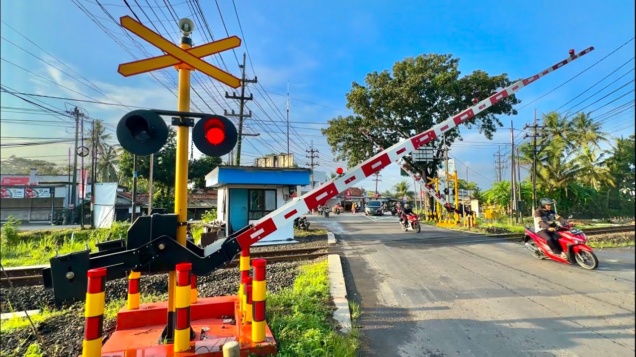 Perlintasan Kereta Api WANTECH Nusa Dua Lintas Provinsi Cilacap, Jawa Tengah