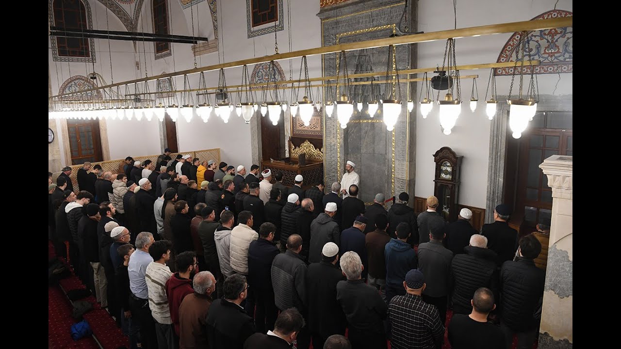 Ramazan ayının ilk teravih namazı kılındı